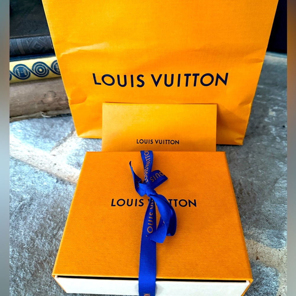 Authentic small Louis Vuitton Wallet gift box, dust bag and shopping bag